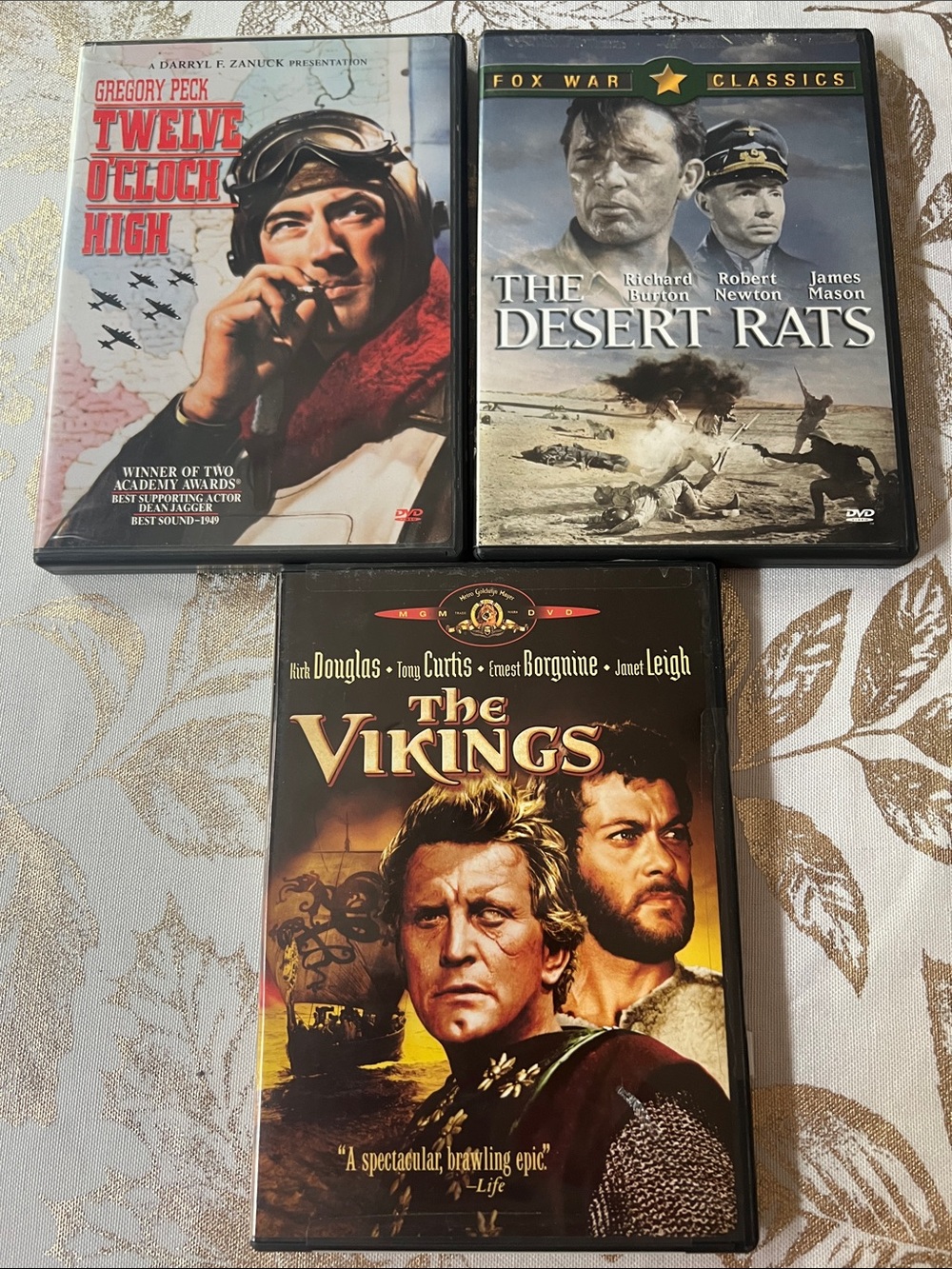 DVD -12 o’clock High, The Desert Rats, The Vikings